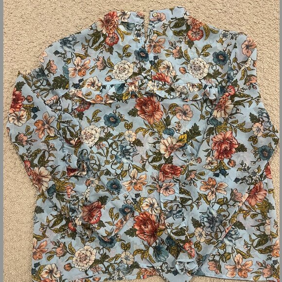 Floral Long-Sleeve Mock Neck Blouse with Ruffle Details, Forever 21 Size M - Picture 4 of 5